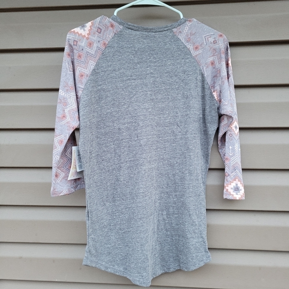 NWT LulaRoe Randy Tee - Picture 3 of 5